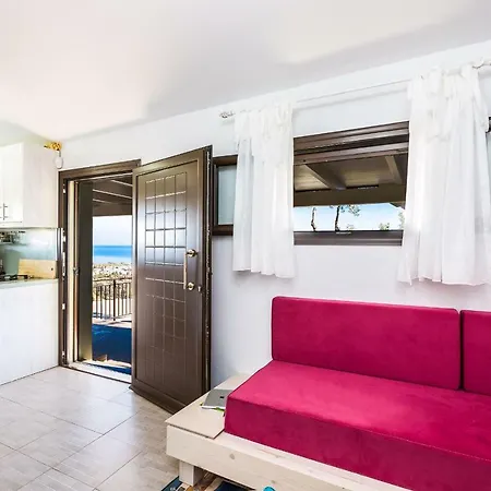 Holiday home Evita's *